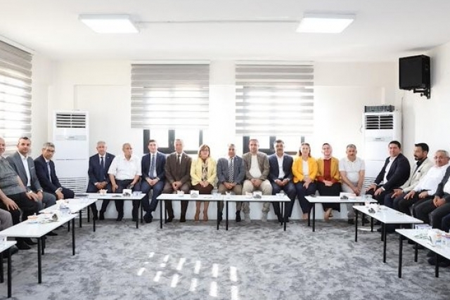 GAZİANTEP BÜYÜKŞEHİR VE OĞUZELİ BELEDİYESİ İŞ BİRLİĞİYLE DERO KARACAVİRAN’A SOSYAL TESİS