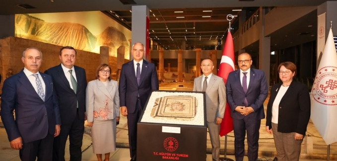 BAŞKAN ŞAHİN, TARİHİ BULUŞMADA KONUŞTU