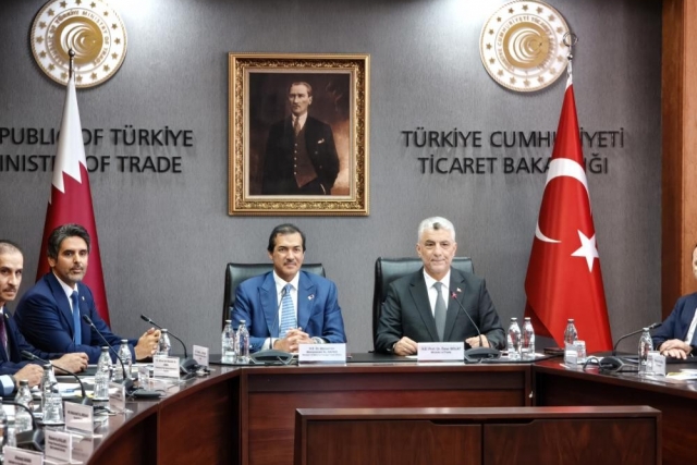 Bakan Bolat, Katarlı Mevkidaşı Al Sayed ile görüştü