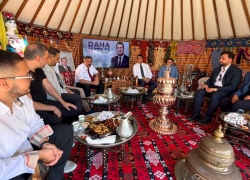 Yılmaz Şehitkamil’in otağında misafirlerini ağırladı