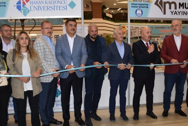Şahinbey kitap fuarı açıldı Şahinbey kitap fuarı açıldı