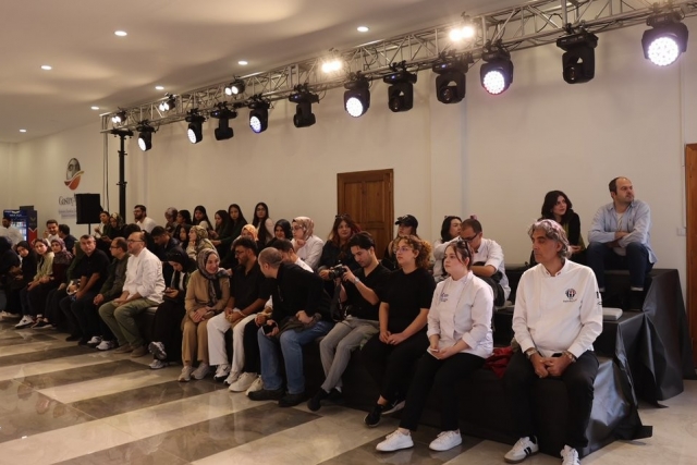 GastroAntep’te Üniversiteli Şeflerden Yerel Lezzet Yarışı! GastroAntep’te Üniversiteli Şeflerden Yerel Lezzet Yarışı!