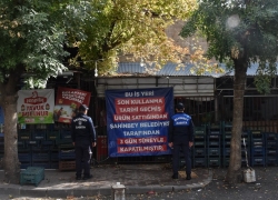 Tarihi Geçmiş Ürün Satan 2 Market Kapatıldı