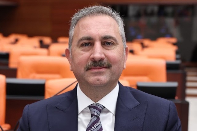 AK Parti Grup Başkanvekili Abdulhamit Gül’den Fon Soruşturması Açıklaması