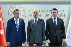 Uraloğlu: E5000 Lokomotifi TSI Sertifikası Aldı